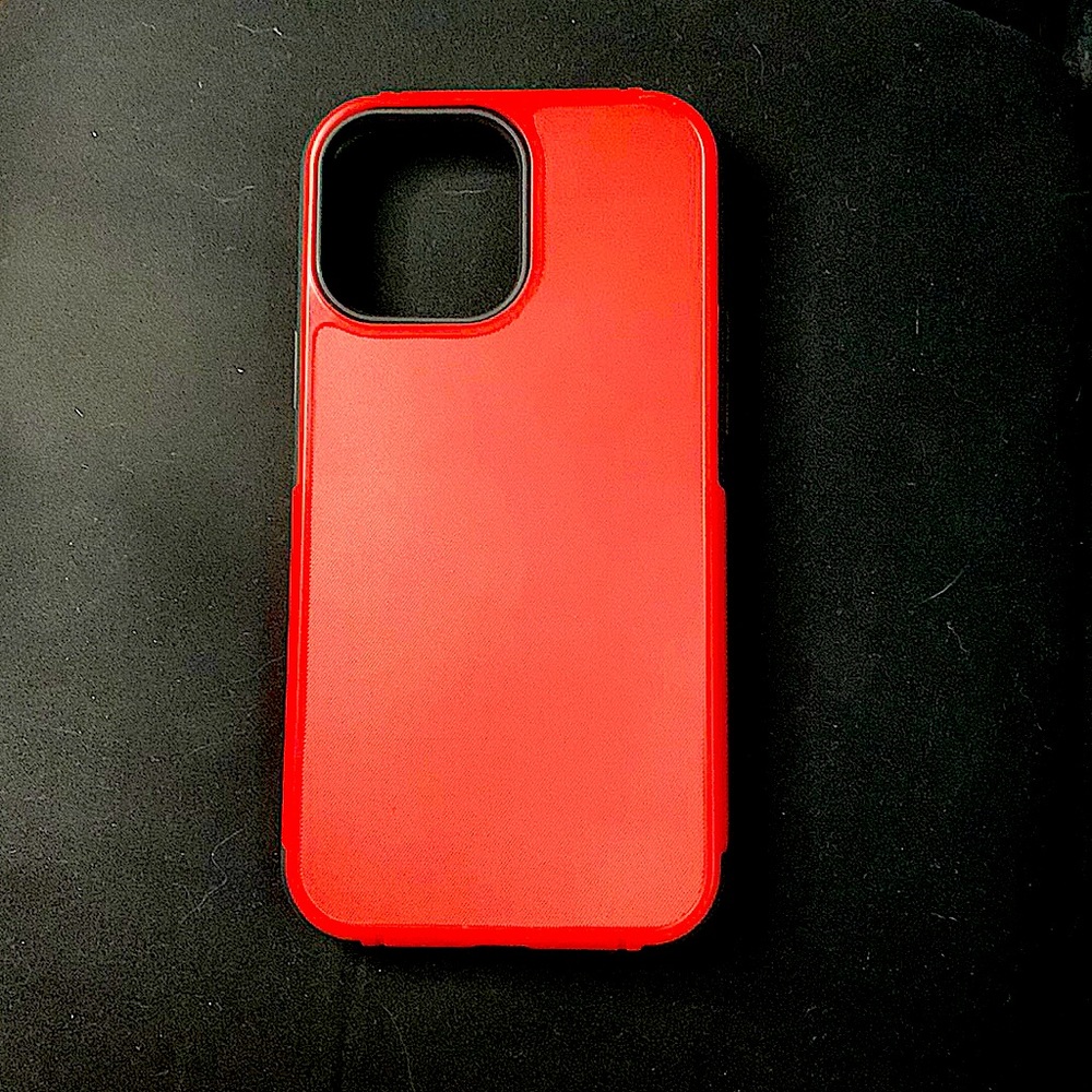 Protective IPhone 12/13 Pro Max Case